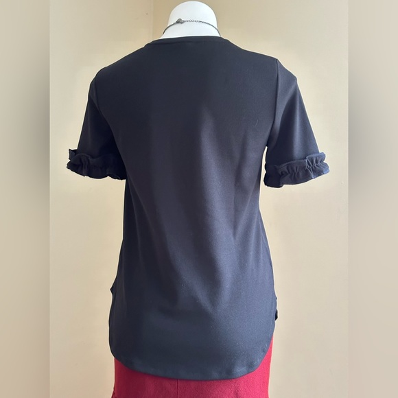 Ann Taylor Black ruffle Short sleeves Blouse SZ XS Great Condition - Picture 3 of 10